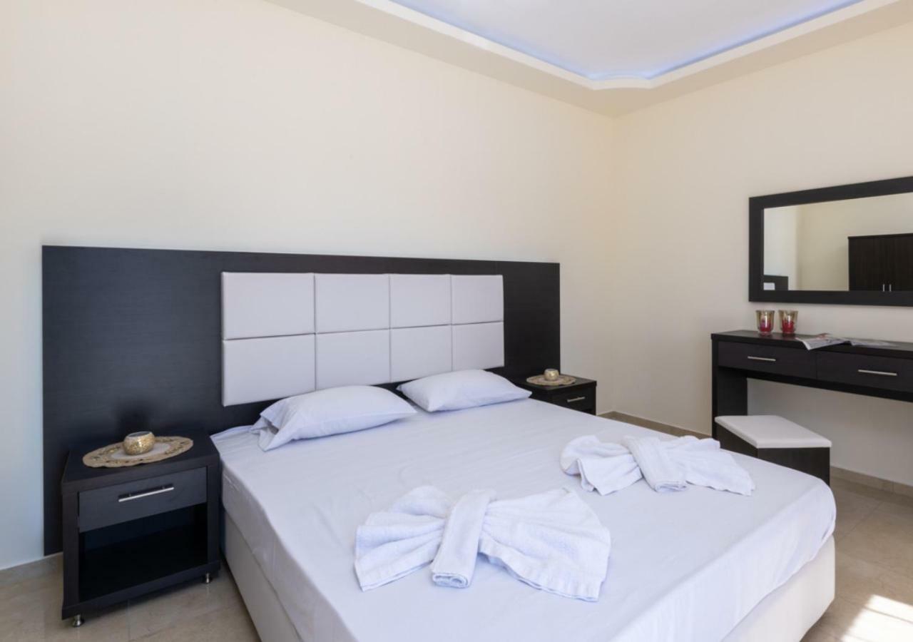 Villa Antonis Deluxe Apartments Амуди Экстерьер фото